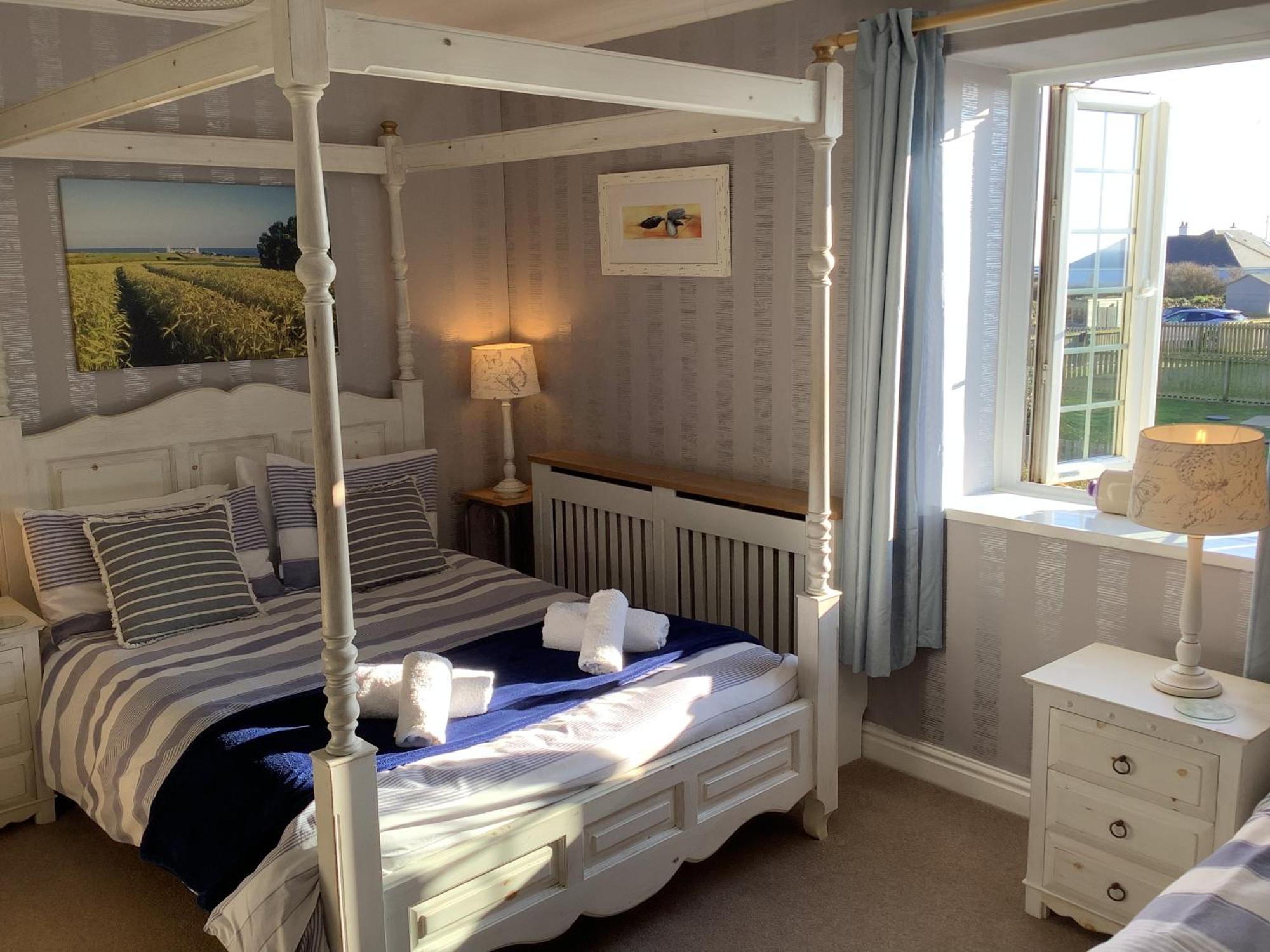 Haelarcher Farmhouse And Helicopter B&B 리자드 외부 사진